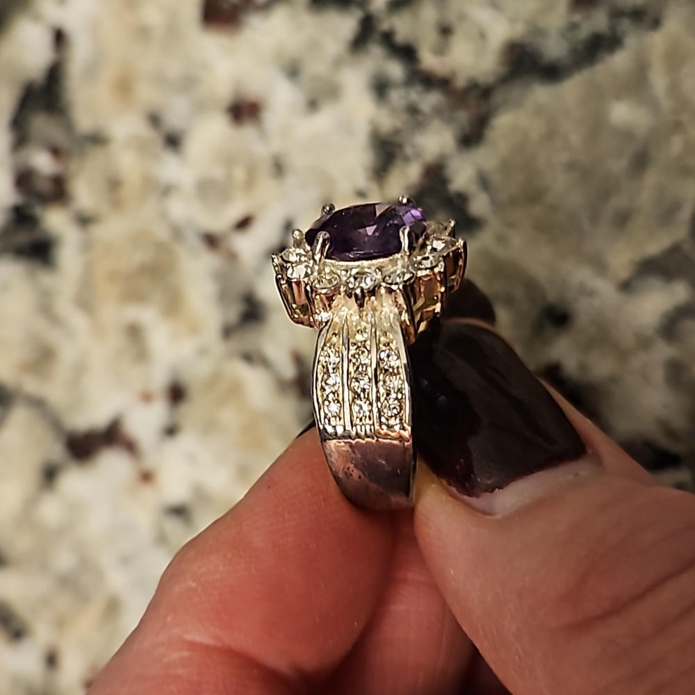 Amethyst Ring - Picture 2 of 5